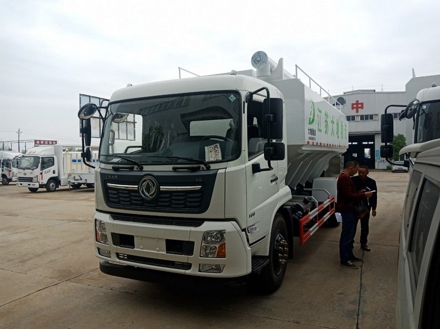 东风散装饲料车